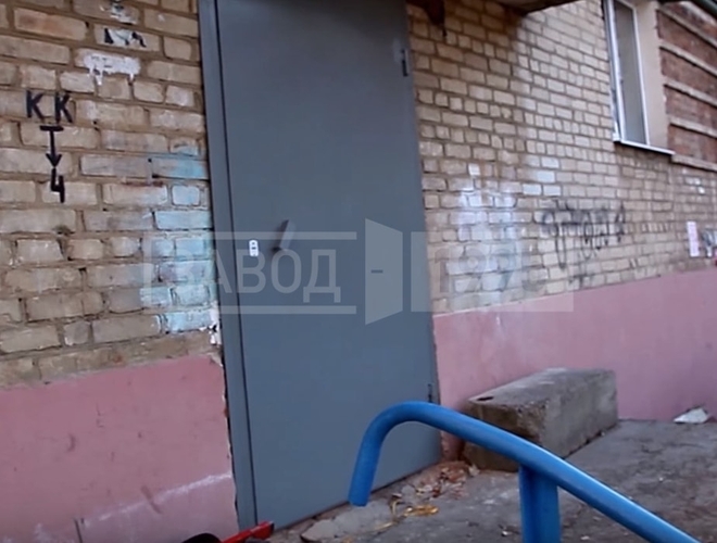Дверь в подъезд Дверь в подъезд